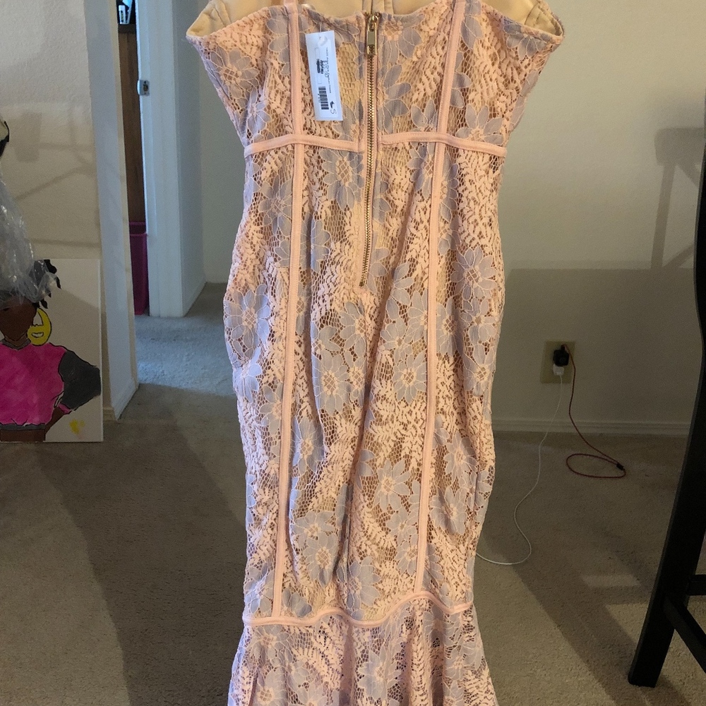 NEW Lace Dress - Picture 2 of 3